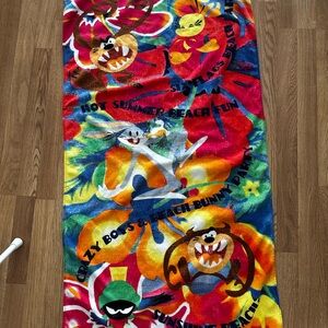 Vintage Looney Tunes sixflags Colorful Beach Towel